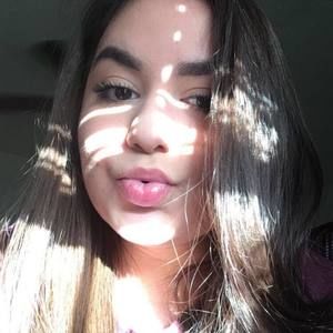 Meet your Posher, Lizzy